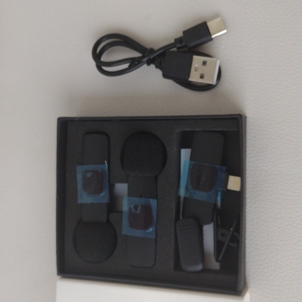 Wireless Microphone - Picture 6 of 8
